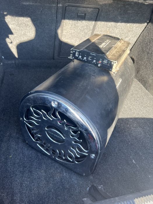 Продам сабвуфер з усєлітєльом