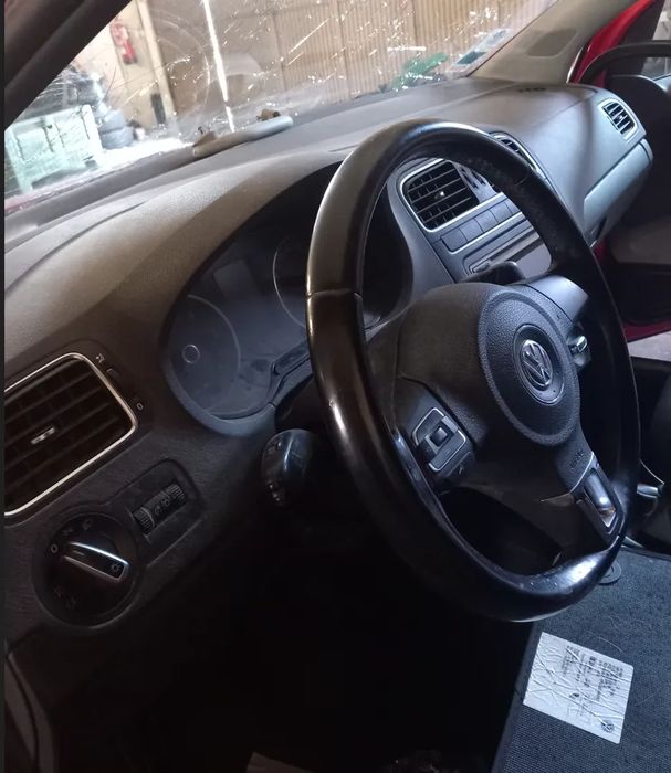 VW Polo 6R 1.6 TDI 2011 Para Peças