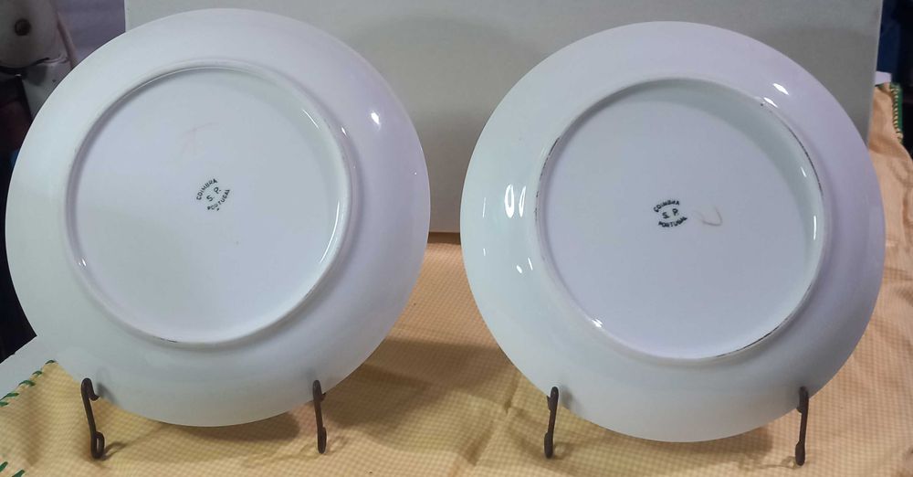 Par pratos sobremesa porcelana S.P. Coimbra