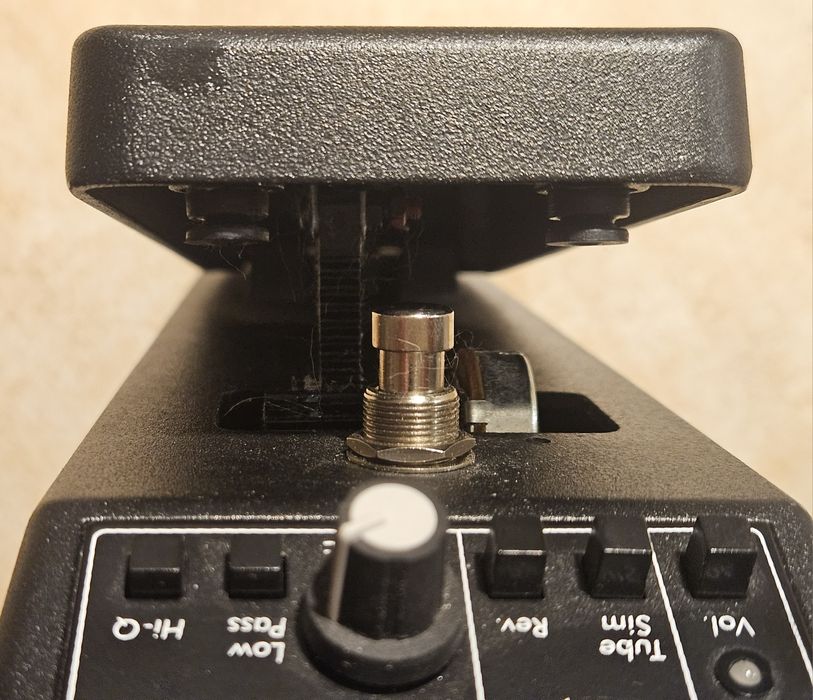 EBS Wah One Bass - kaczka i volume pedal do gitary basowej