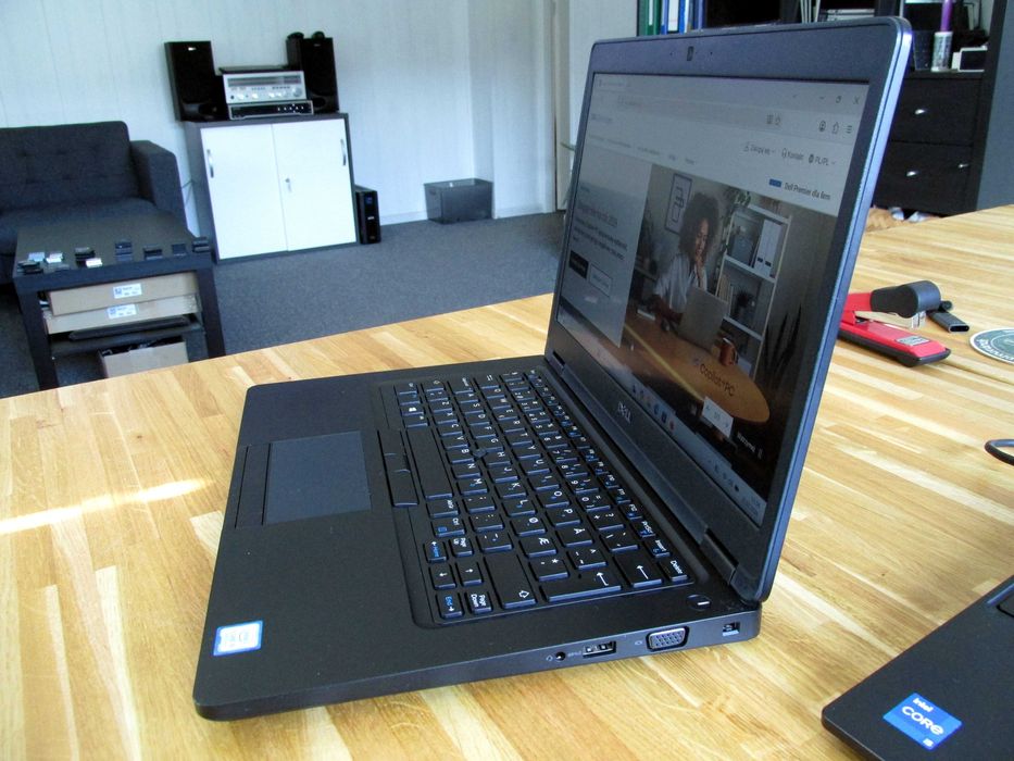 Dell Latitude E5490 14" i5 8GB 500GB SSD laptop notebook (18)