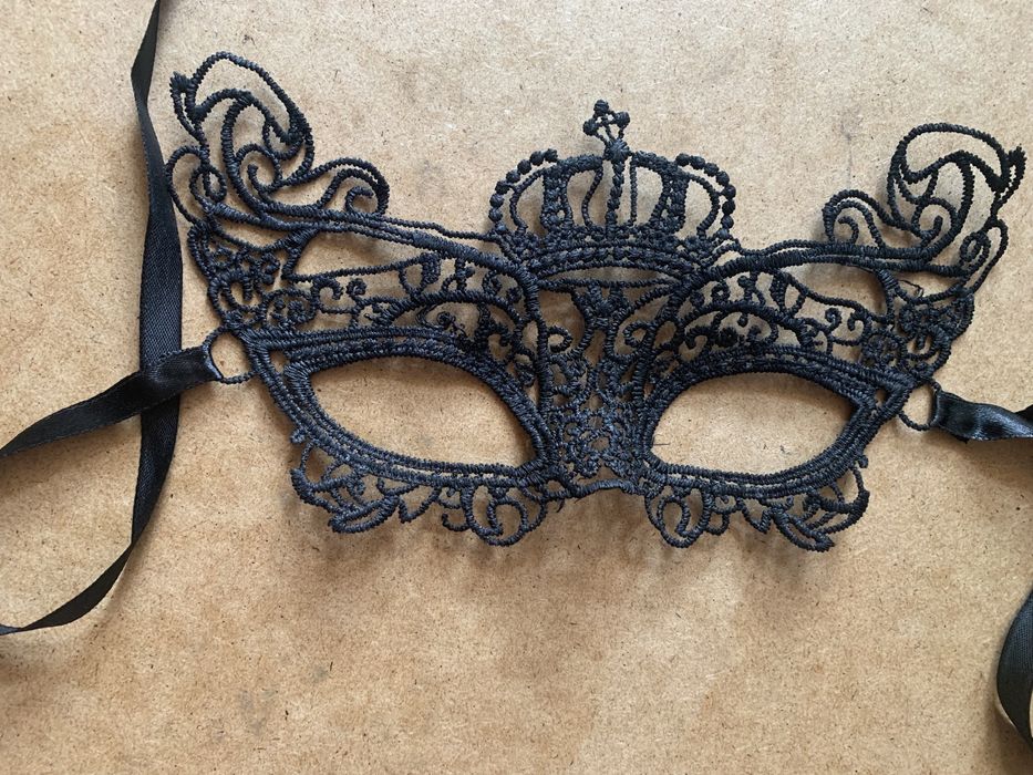 Маска  венеційська, макраме,підставка