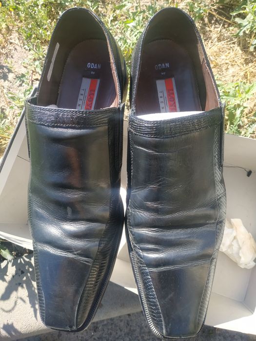 Продам чоловіче взуття