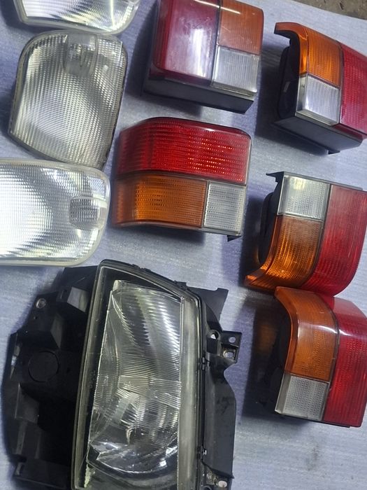 Фара Фари передня правая левая на VW T4 Фольксваген Коса лисичка Т4