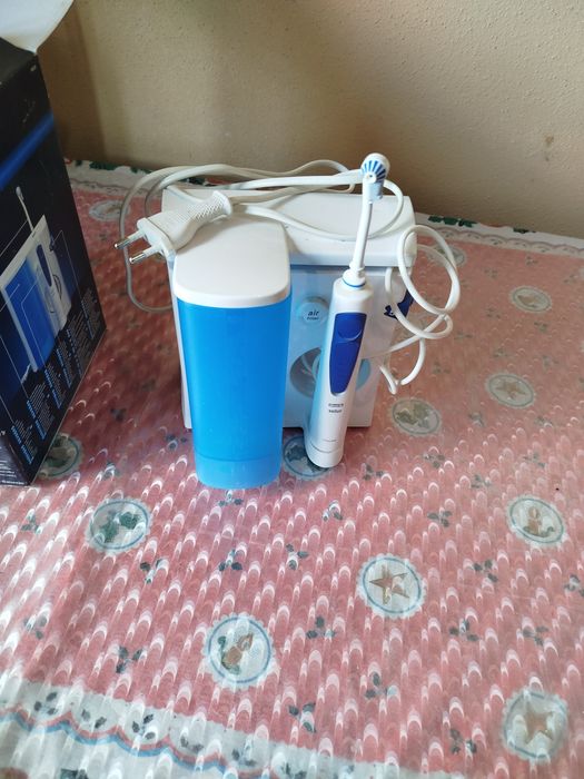 Продам ирригатор Oral-B б/у