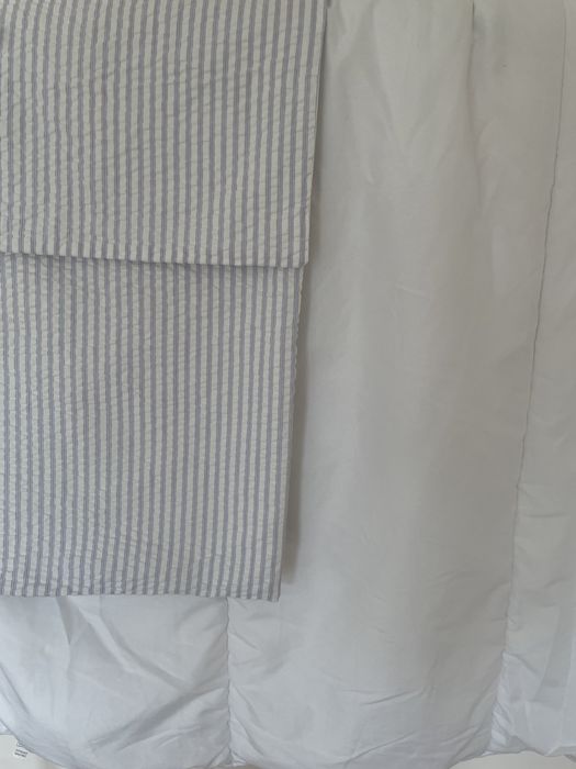 Capa e edredon para cama de bebé