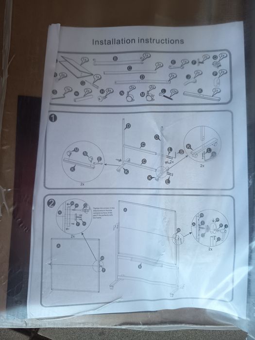 Tablica magnetyczna na kółkach