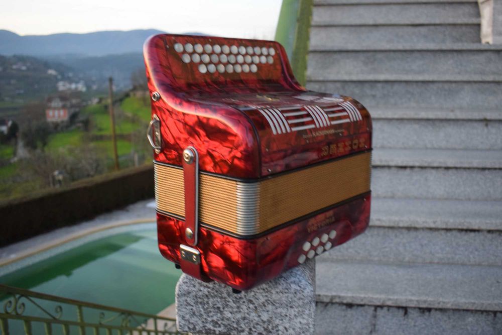 Concertina Hohner Club IIB Victoria Sol Do Fa