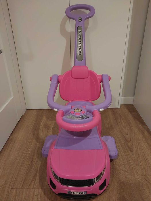 Jeździk dla dziewczynki