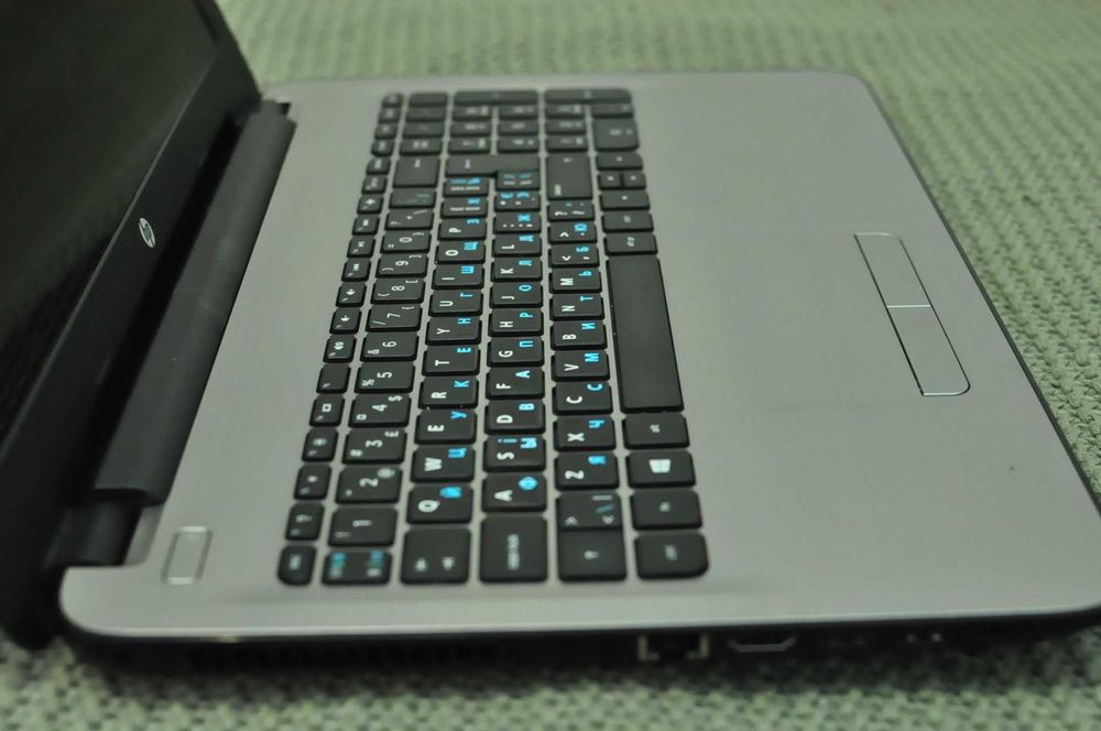 Мощный Ноутбук HP 15 (AMD A10/ 8Gb DDR4 / SSD / video 2Gb)