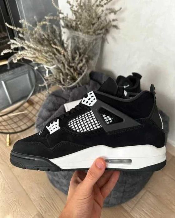 Jordan_4_Retro_White_Thunder R.46