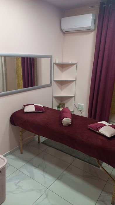 Продается салон красоты в центре города.