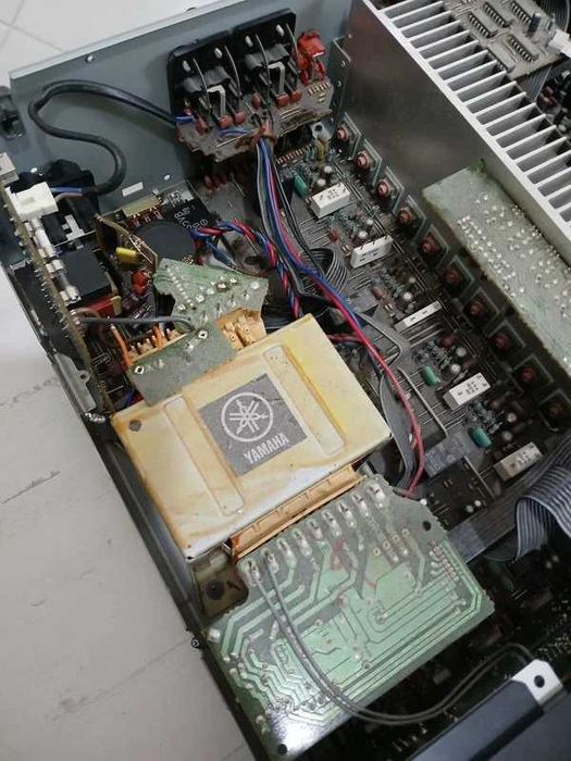 PEÇAS Amplificador Yamaha RX-V596RDS 100W 5.1 Avariado
