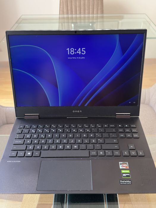Portátil Gaming HP OMEN 15 - Ryzen 7 4800H/GTX1650 Ti/16GB RAM/512GB SSD/144HZ