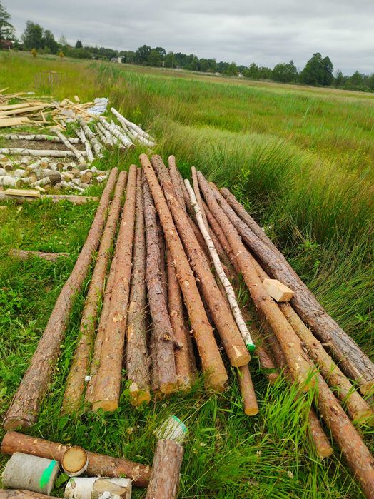 Sprzedam deskę szalunkową i stęple budowlane.