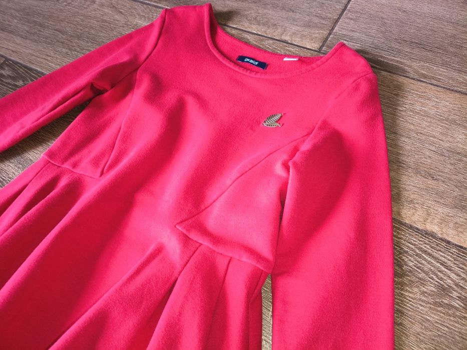 Elegancka sukienka czerwona okaidi 128