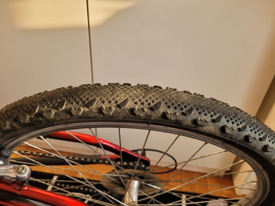 Rower Unibike młodzieżowy.