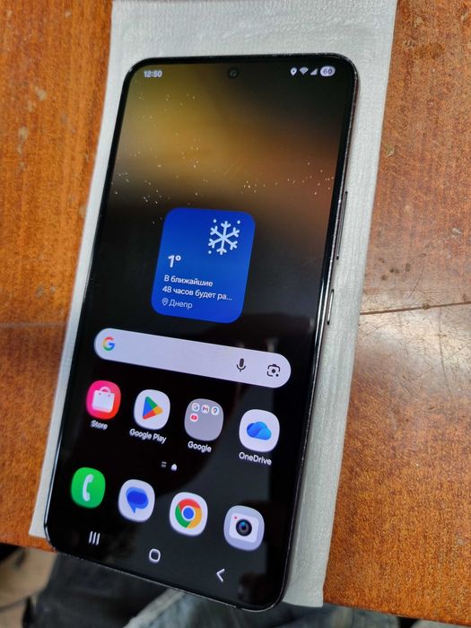 Samsung Galaxy S22 8/128GB SM-S901U Snapdragon 5G esim