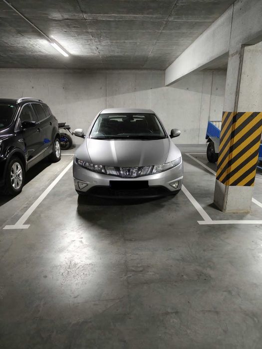 Miejsce parkingowe - Lenartowicza 17A - Podpromie