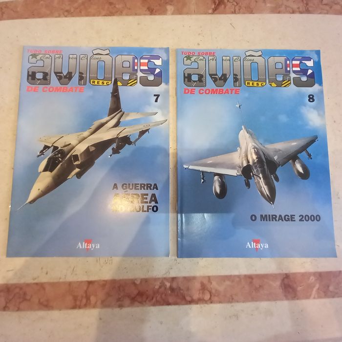 Vendo 12 fascículos de Aviões de Combate a muito bom preço