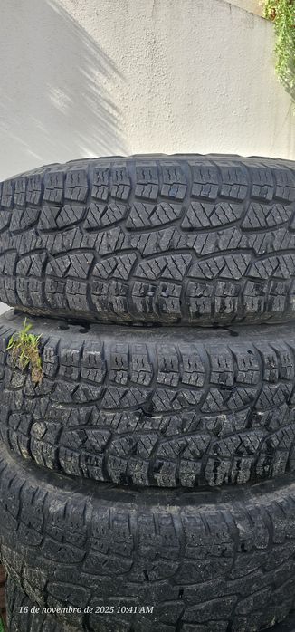 Jantes 15 com pneus 235x75 15 6x139.7