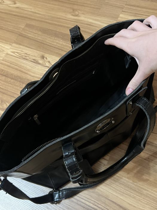 Сумка жіноча з натуральноі шкіри в гарному стані