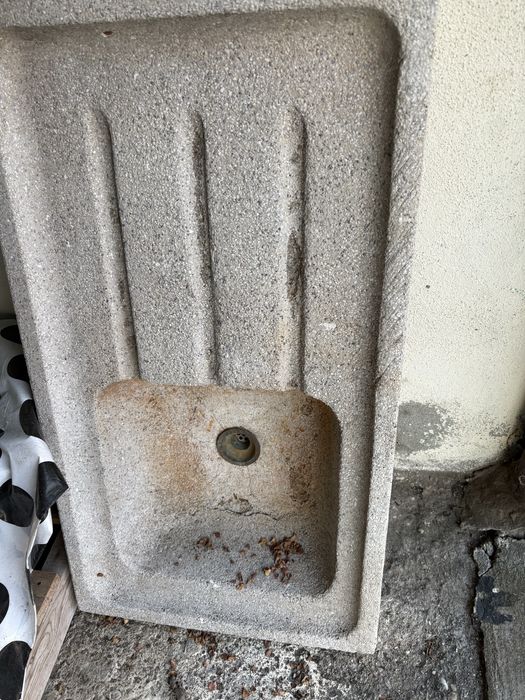 Tampo pedra bom estado