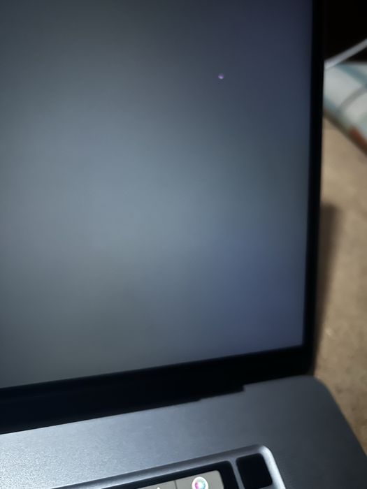 Apple MacBook Pro A2141  Core i9 16-retina | 16GB | 1000GB .2019.