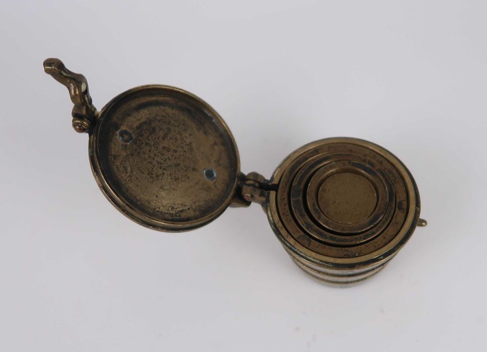 Conjunto de pesos de farmácia Séc. XIX/XX (Ref. 2)