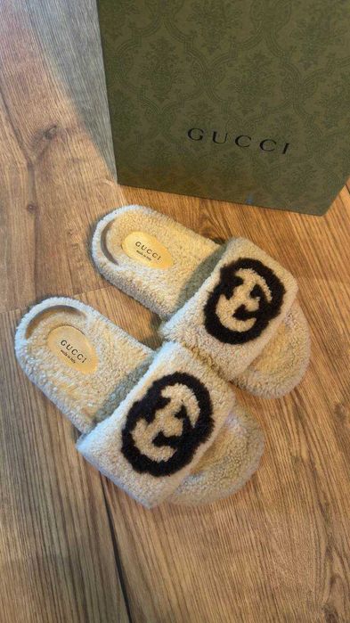 Шльопанці Gucci (оригінал)