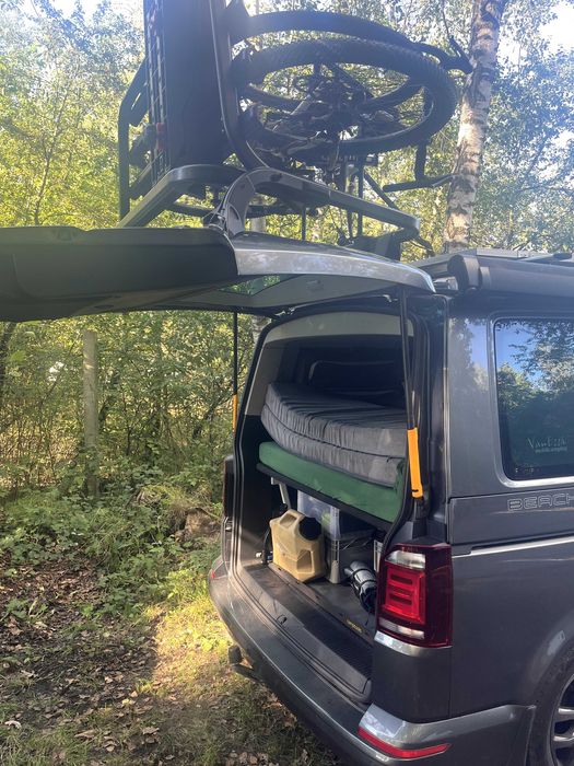 Podporki silownikow klapy bagaznika VW T6 T5 T4 California Multivan
