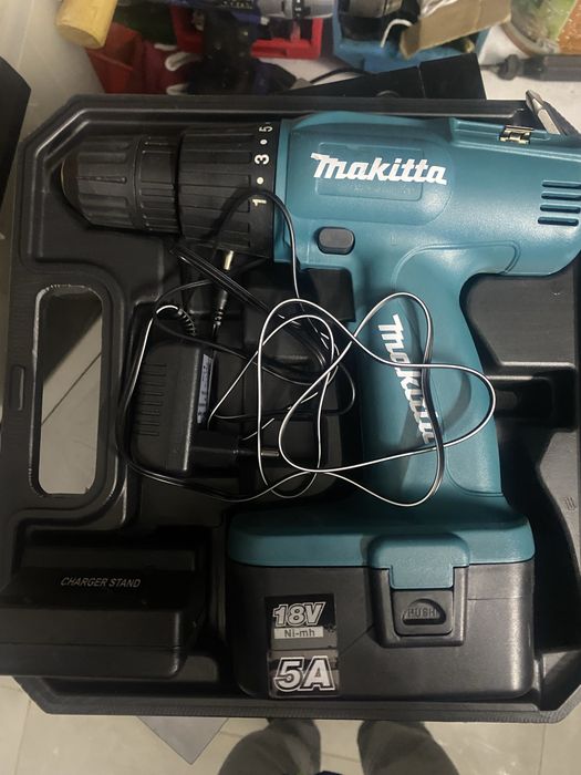 Wkrętarka akumlatorowa Makitta 18V  5A