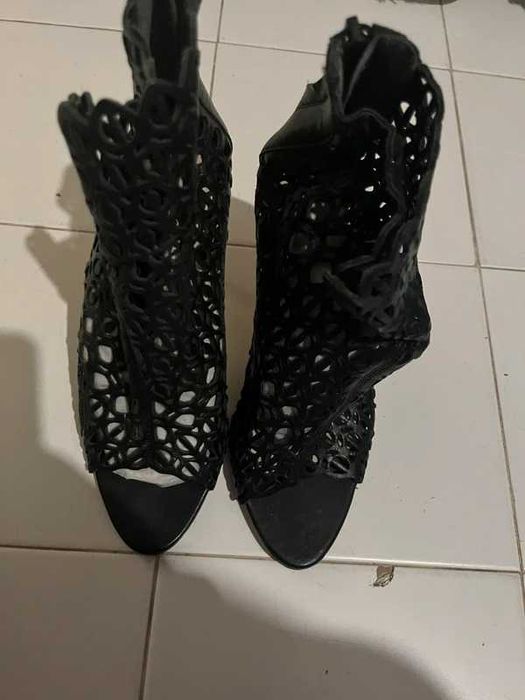Sapatos de salto alto da Zara