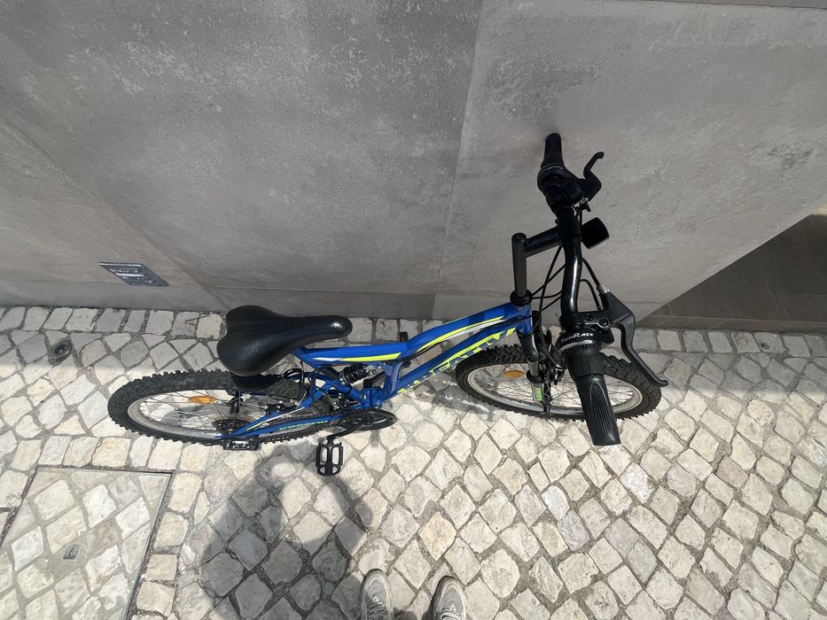 Bicicleta BTT Infantil Kreativ Roda 20” com Suspensão e Mudanças