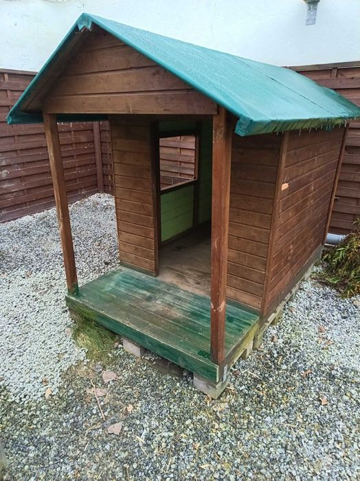 Domek drewniany dla dzieci