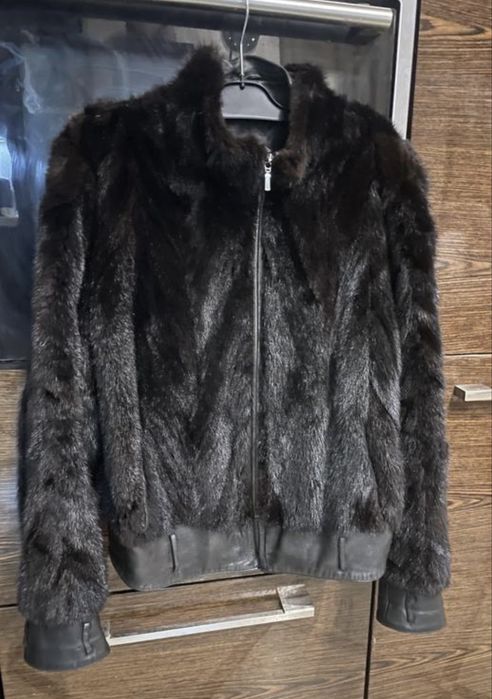 Норкова шуба бомбер