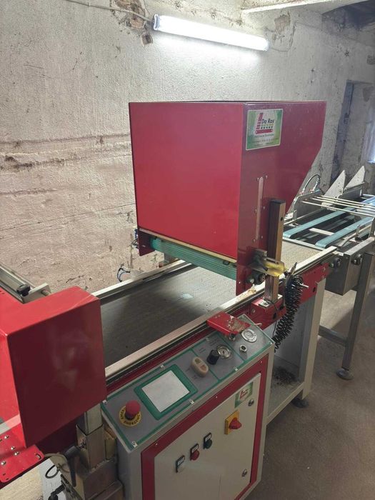 Linia do wysiewu warzyw rozsady w tace multiplaty Da Ros Urbinati