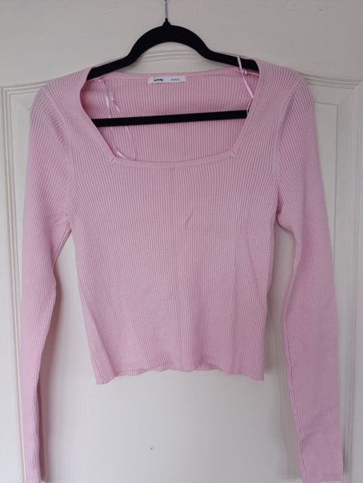 В'язана кофтинка