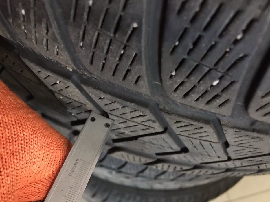 Диски з гумою Audi Q7, Q5 R18 5*112