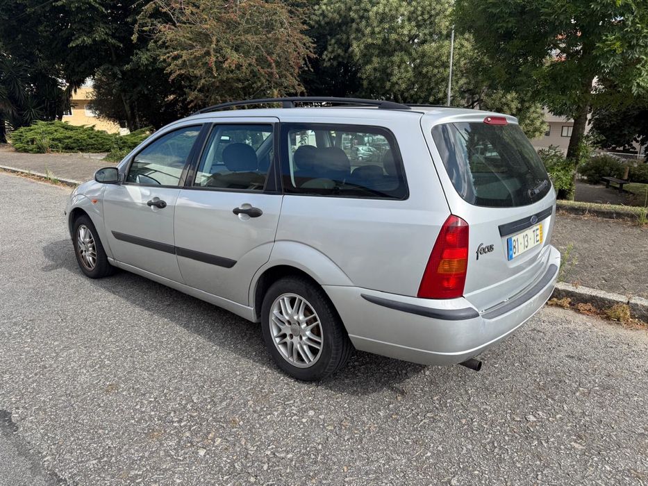 Ford Focus  2002 ( 1 dono )
