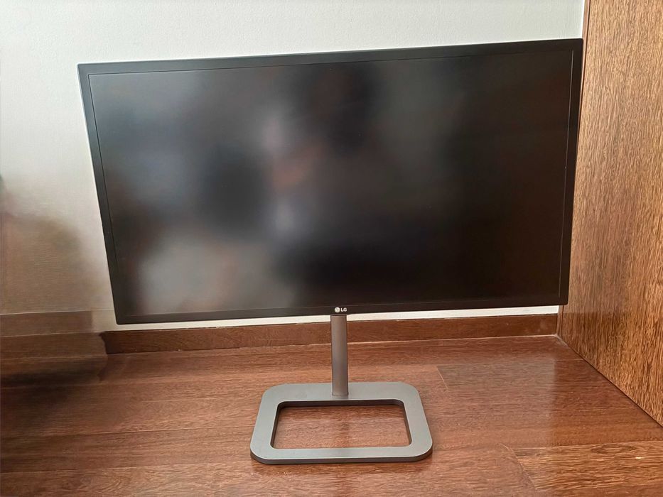 Monitor LG Modelo 31MU97Z-B