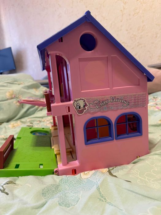 Будиночок іграшка