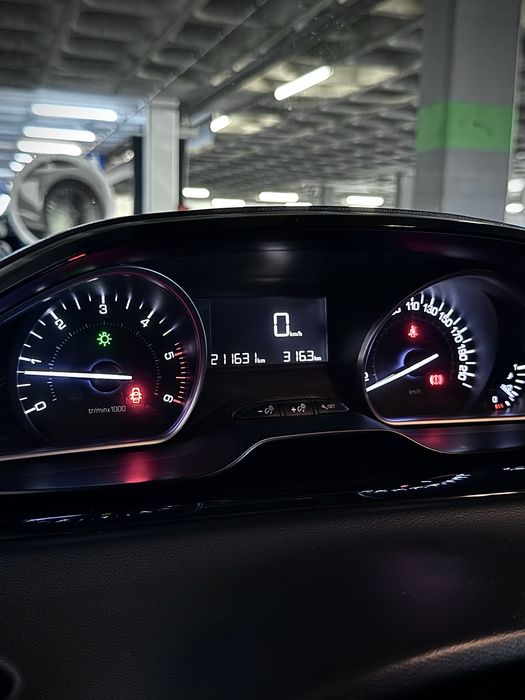 Peugeot 208 1.6 Hdi 2016/07