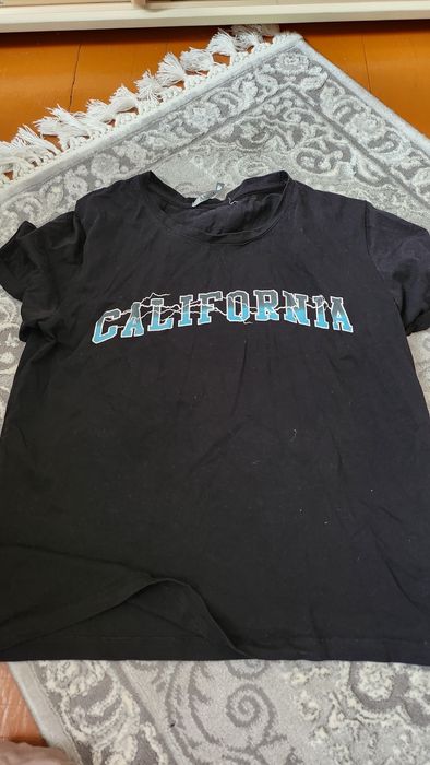 Віддам безкоштовно речі жіночі