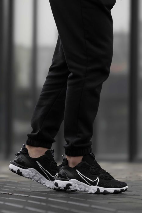Літні кросівки Nike React Vision Black White (41-45) — дихаючі чоловічі, легкі, комфортні на спеку | Найк Реакт Віжн чорні білі