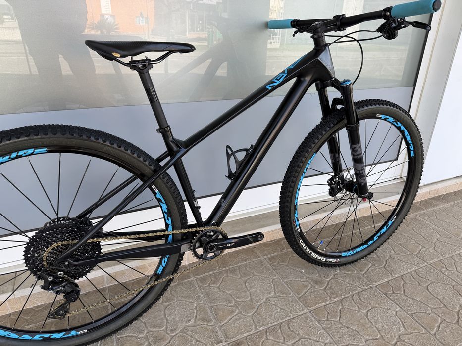 Bicicleta de BTT 29 - carbono
