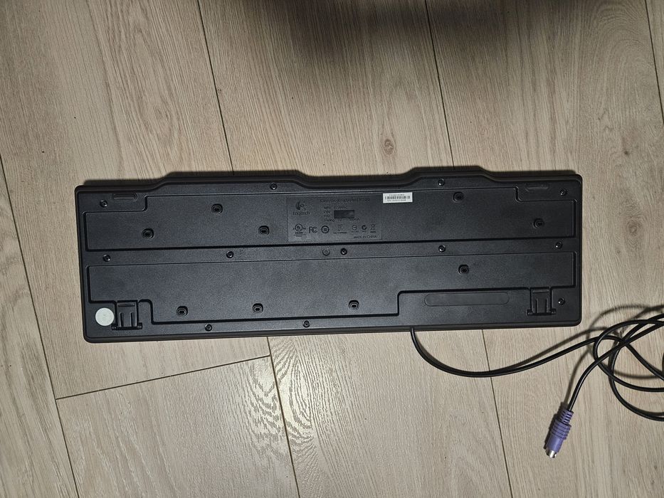 клавіатура logitech classic keyboard k100