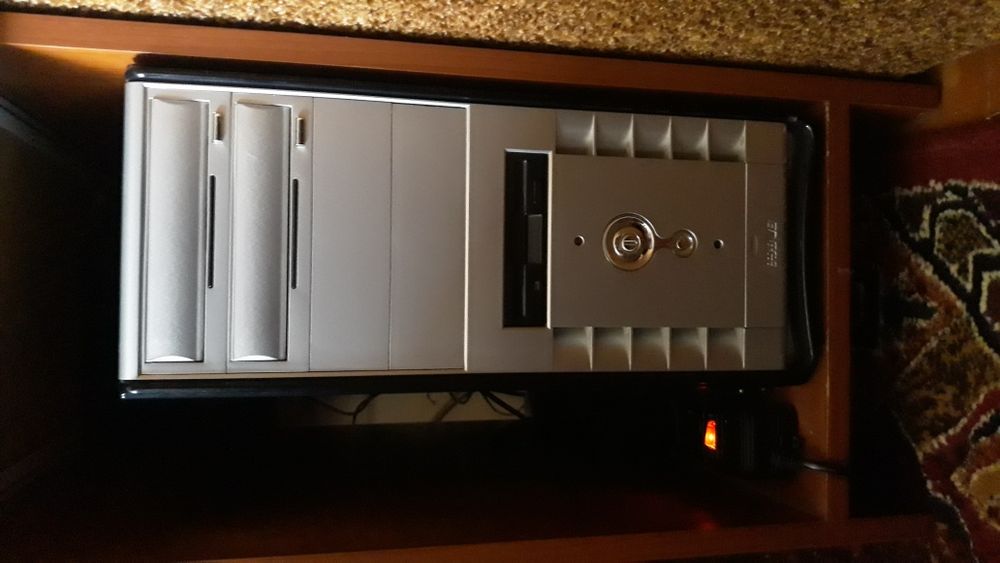 Системний блок + монітор / ПК / Комп'ютер