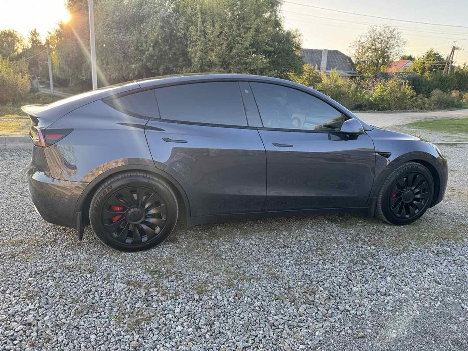 Tesla Model Y 2022