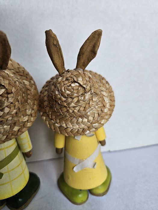 Conjunto Figuras 2 Coelhinhos Madeira Usados